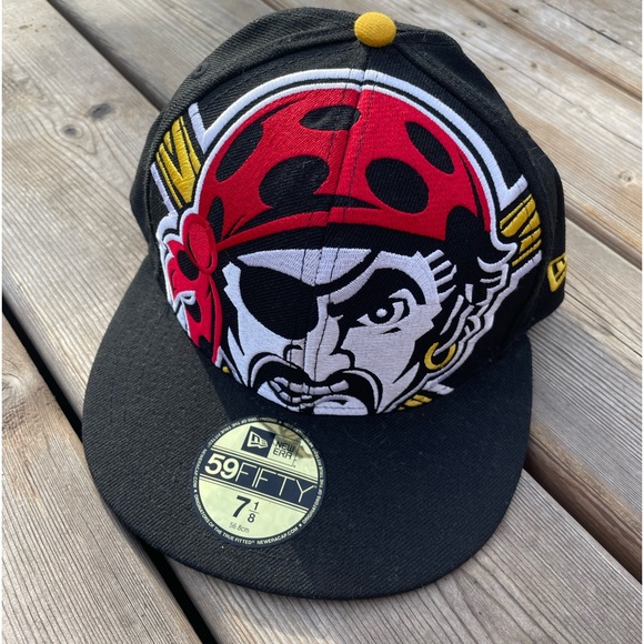 Pittsburgh Pirates fitted limited edition New Era Hat 7 1/8 - Picture 2 of 7